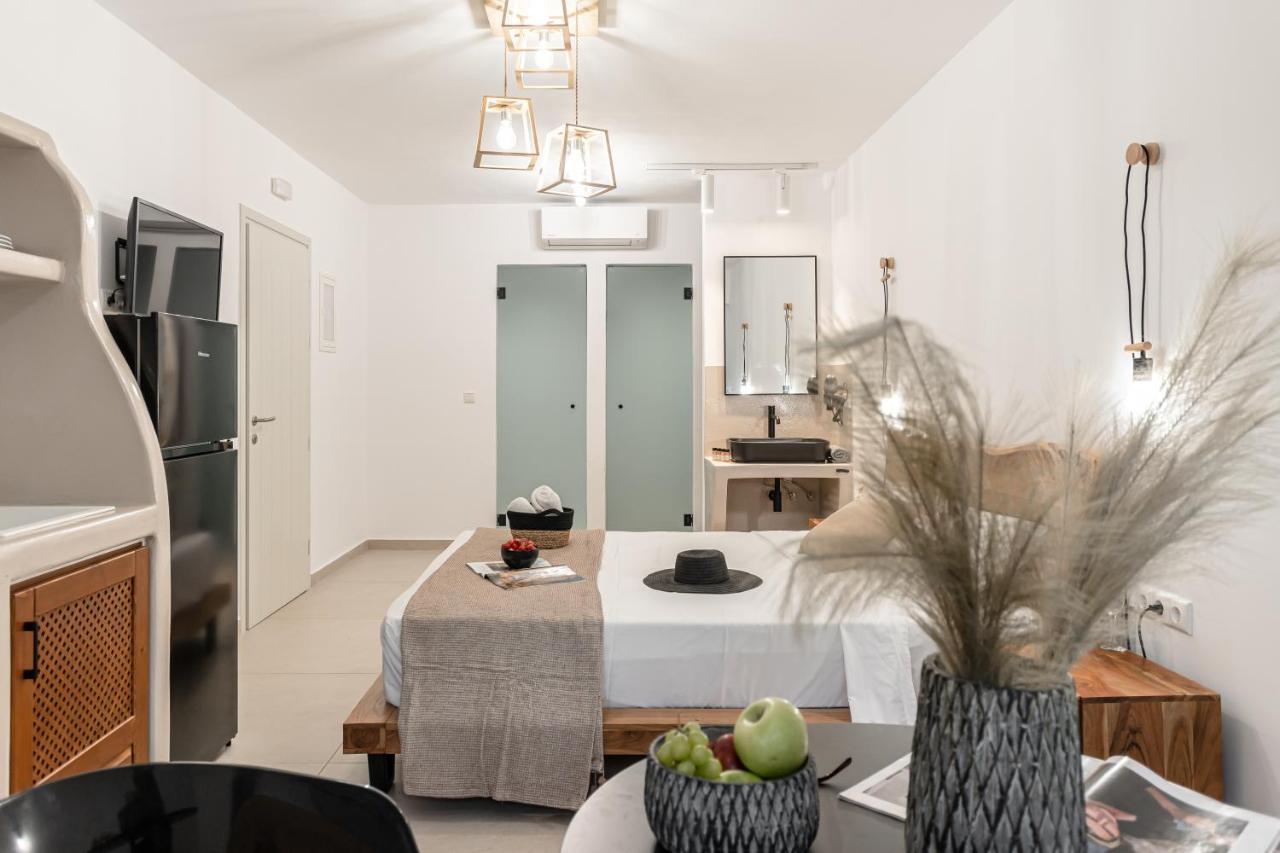 Heavenly Suites & Studios Naxos City Exterior foto